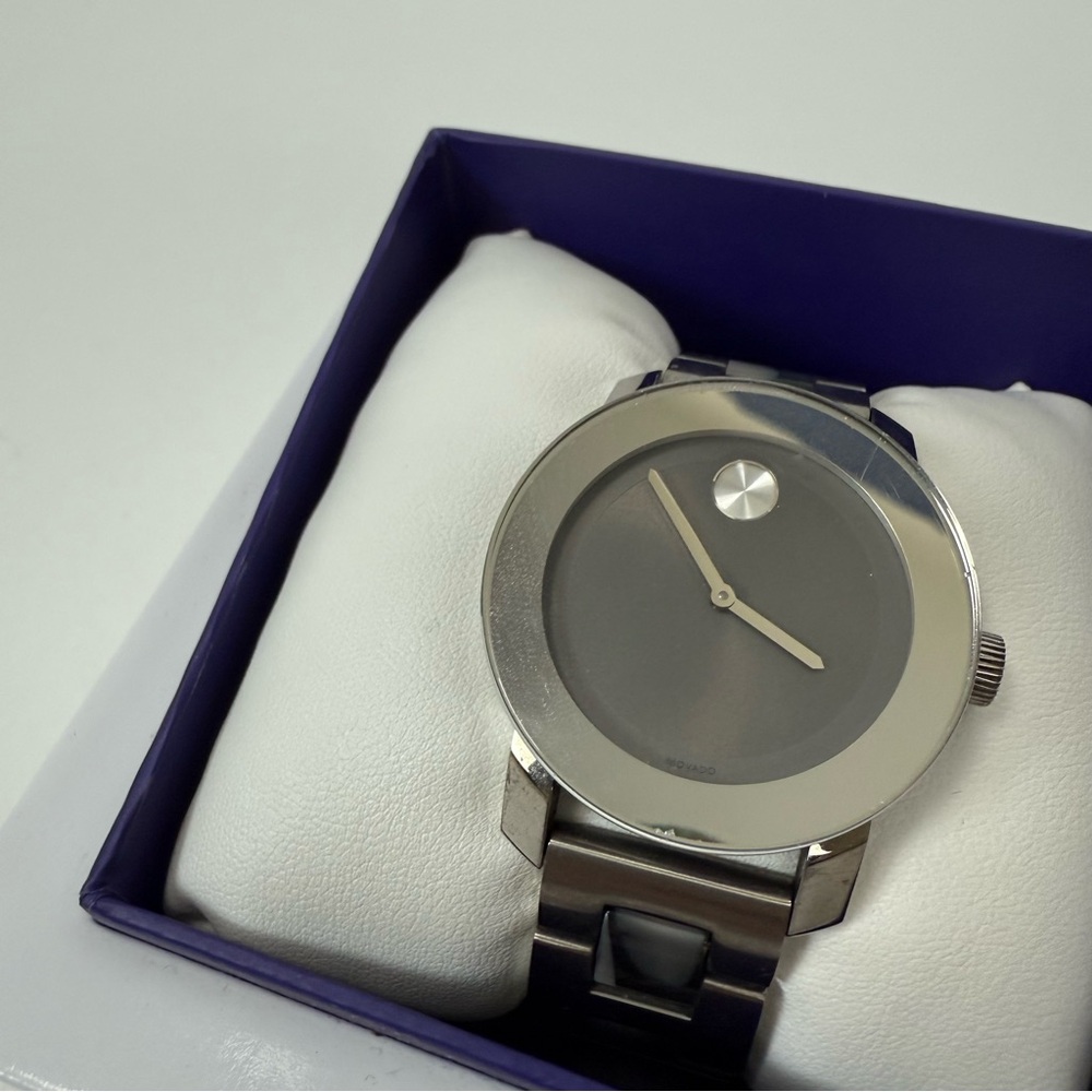 Movado Bold Grey Woman's Mirrored Bezel and Tortoise Ceramic Stainless Band - Picture 10 of 10